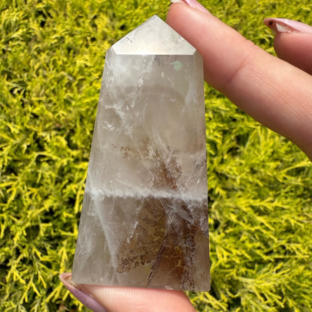 Dendritic Quartz Tower - Picture 4 of 7